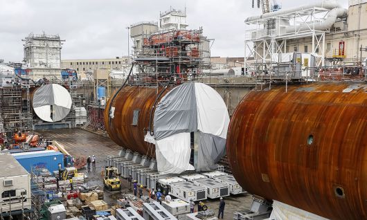 미 해군 LA급 핵추진잠수함이 버지니아주 노포크 해군조선소에서 창정비를 받고 있다. 세계일보 자료사진