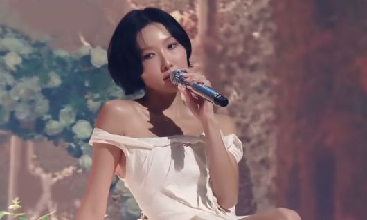 화사. Mnet ‘엠카운트다운’ 화사 컴백 무대 캡처