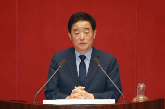 더불어민주당 강득구 의원이 지난 9월18일 서울 여의도 국회에서 열린 제429회국회(정기회) 제8차 본회의 ‘교육·사회·문화에 관한 질문’에서 질의 전 발언하고 있다. 뉴시스