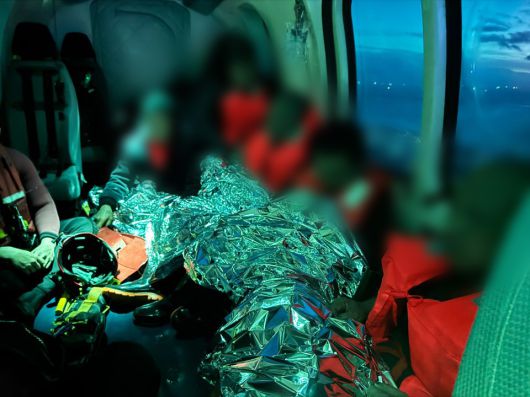 12일 제주해경에 의해 구조된 중국인 선원. 서귀포해양경찰서 제공