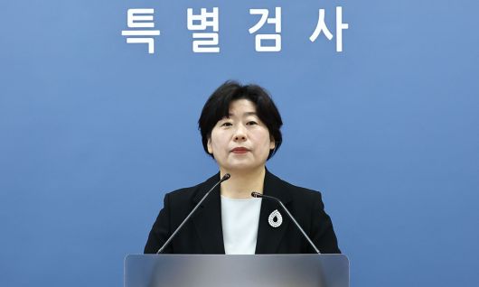 박지영 내란특검보가 지난 11월 28일 특검 사무실이 마련된 서울 서초구 고등검찰청 기자실에서 현안 관련 브리핑을 하고 있다. 연합뉴스