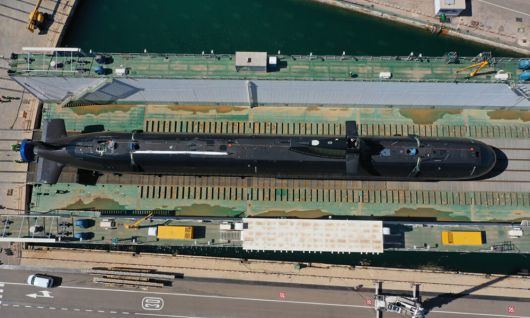 스페인 해군 이삭 페랄급 잠수함이 조선소 도크에 정박해 있다. 나반티아 제공