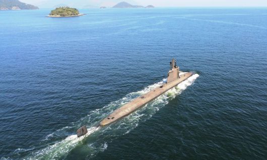 프랑스 나발그룹이 만든 스코르펜급 잠수함이 수면 위로 항해하고 있다. 나발그룹 제공