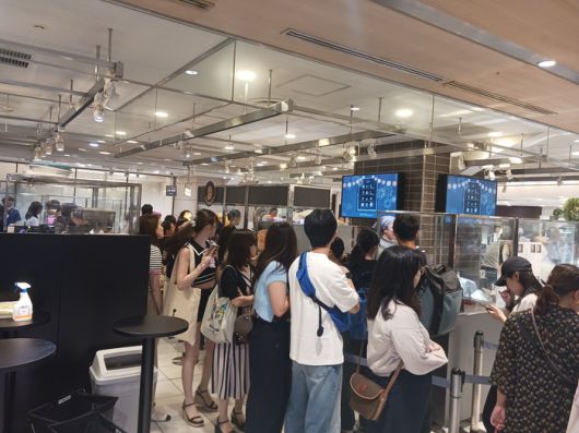 감자빵 브랜드 감자밭의 요코하마 점포 및 신주쿠 팝업 모습. KOTRA 도쿄무역관 제공