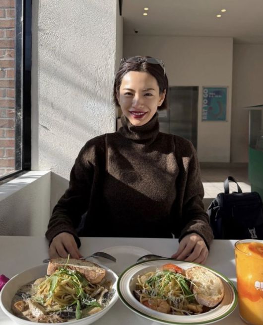 나나는 밝은 근황을 알리며 팬들을 다독였다. 나나 인스타그램 캡처