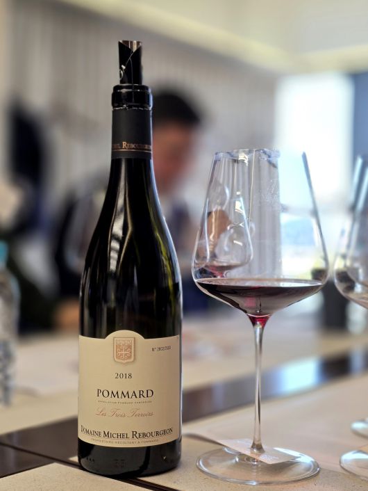 도멘 미쉘 르부르정 뽀마르 레 뜨와 떼루아. 최현태 기자