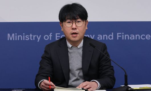조성중 재정경제부 경제분석과장이 16일 정부세종청사에서 2026 1월 최근 경제동향을 발표하고 있다. 연합뉴스