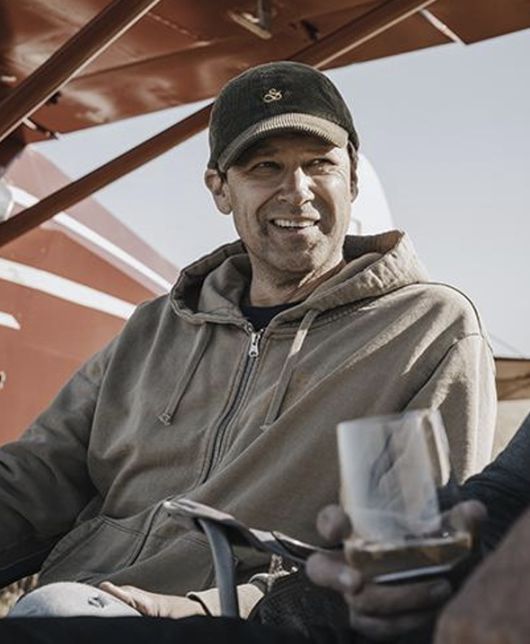 줄스 테일러 남편 조지 엘워디. 홈페이지