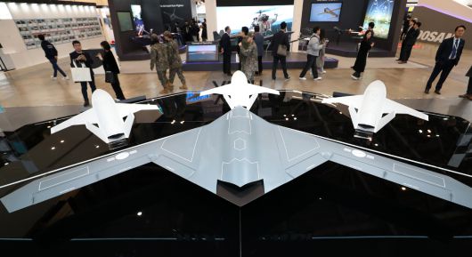 대한항공 부스에 전시된 스텔스 무인기 모형. 세계일보 자료사진