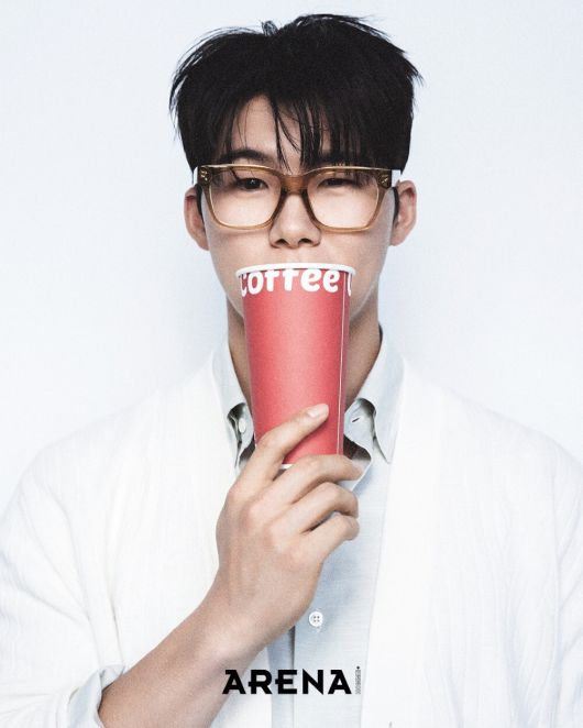 야구선수 김혜성. 아레나 옴므 플러스