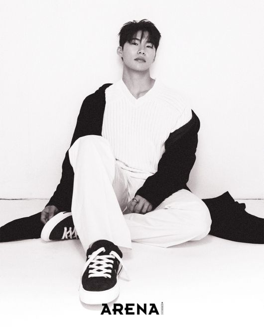 야구선수 김혜성. 아레나 옴므 플러스