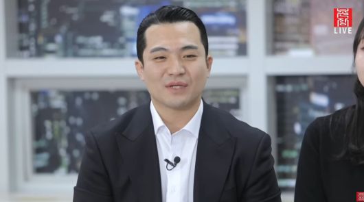 앞으로의 다짐을 이야기하는 영철. 유튜브 채널 '촌장엔터테인먼트TV' 영상 캡처