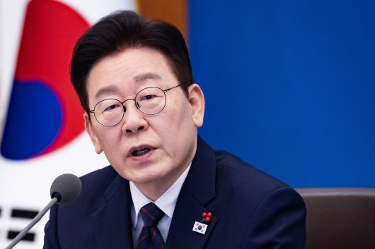 이재명 대통령이 지난 22일 청와대 본관에서 열린 수석보좌관회의에서 발언하고 있다. 청와대사진기자단