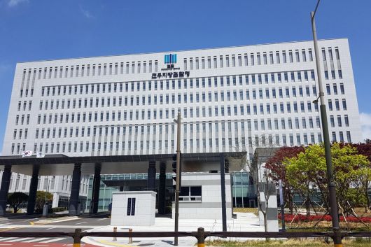 전주지검 청사 전경.