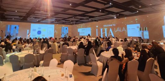 ‘라라필504’를 소개한 학회 강연장