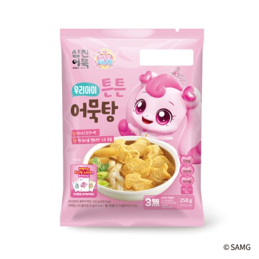패키지의 티니핑 캐릭터가 눈에 띄는 ‘우리아이 튼튼어묵탕’ 제품 사진. 삼진어묵 제공