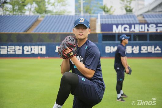 NC 이준혁이 올스타브레이크 기간 창원NC파크에서 열린 선수단 훈련에서 몸을 풀고 있다. 사진=NC다이노스 제공