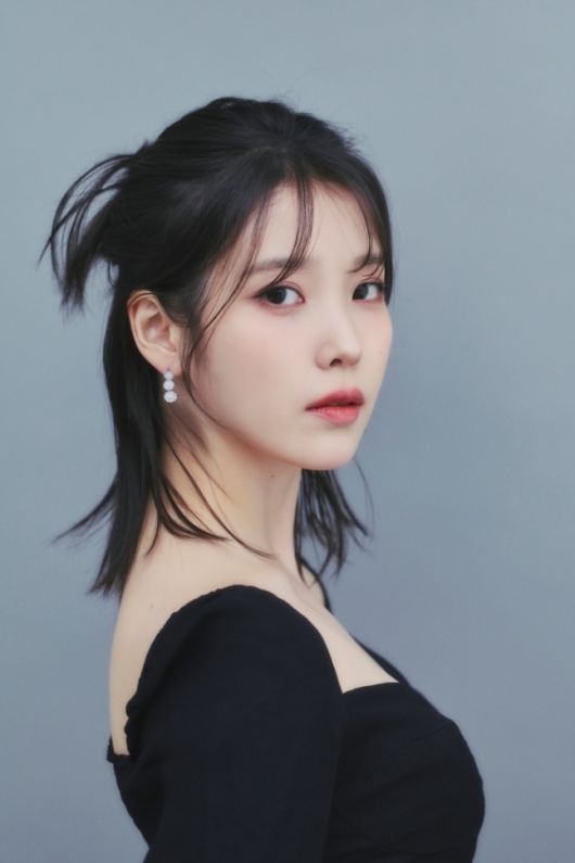 아이유. 사진=EDAM엔터테인먼트