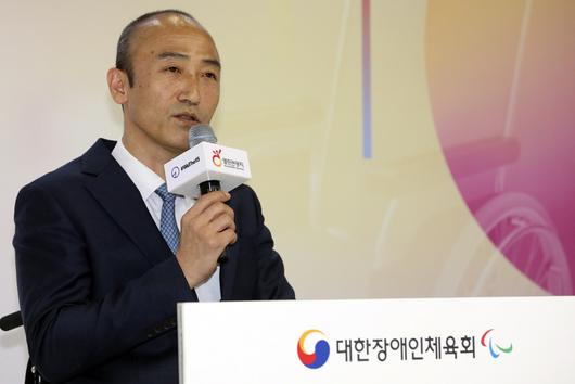 스포츠월드