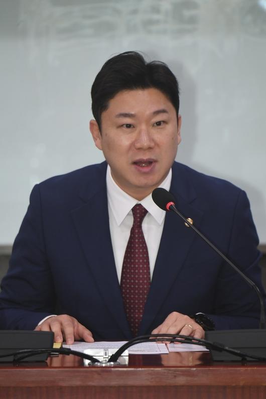 스포츠월드