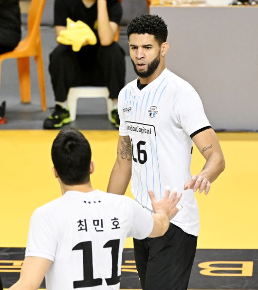 스포츠월드