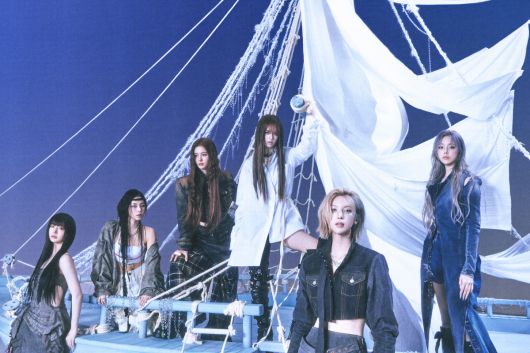 그룹 엔믹스(NMIXX)가 17일 새 앨범 'Fe3O4: FORWARD'와 타이틀곡 'KNOW ABOUT ME'으로 컴백한다. JYP엔터테인먼트 제공.