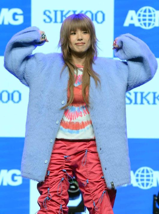 힙합 그룹 식구(SIKKOO)가 29일 서울 강남구 일지아트홀에서 열린 새 EP '간 (間)' 발매기념 쇼케이스에 참석하고 있다. 김두홍 기자.