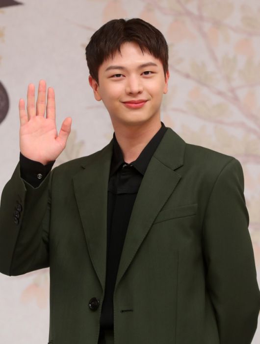 배우 육성재. 뉴시스