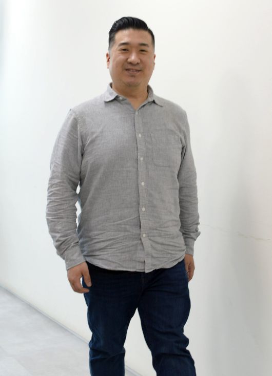 한국계 미국인 색소포니스트 조던 반헤머트는 지난달 서울 용산구 스포츠월드 사옥에서 단독 인터뷰를 가졌다. 인터뷰 전 포즈를 취하고 있는 조던 반헤머트의 모습이다. 사진=김용학 기자 yhkim@sportsworldi.com