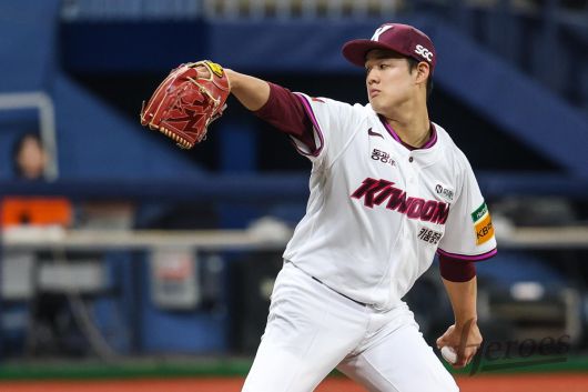 키움 정현우가 투구를 준비하고 있다. 사진=키움 히어로즈 제공