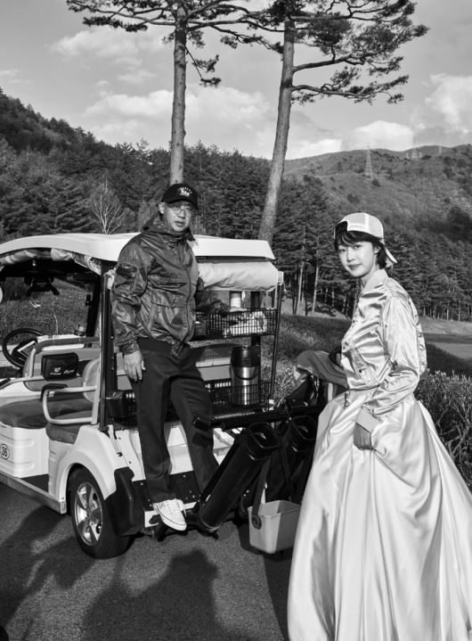 배우 최여진이 웨딩 화보를 공개했다.  사진 제공 =  최여진 SNS 계정