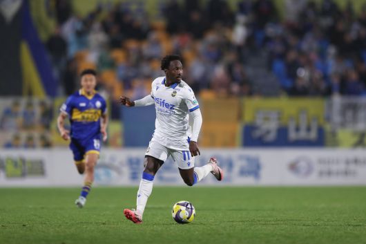 인천 제르소가 드리블하고 있다. 사진=한국프로축구연맹 제공