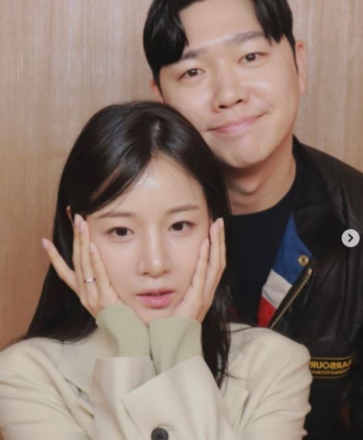 ‘나는 솔로’ 22기 옥순과 경수가 혼인신고를 했다. 사진=옥순 sns