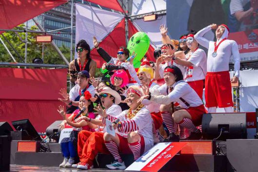 ‘무한도전 Run with 쿠팡플레이’, 도전! 베스트 드레서 후보에 오른 참가자들. 사진=쿠팡플레이