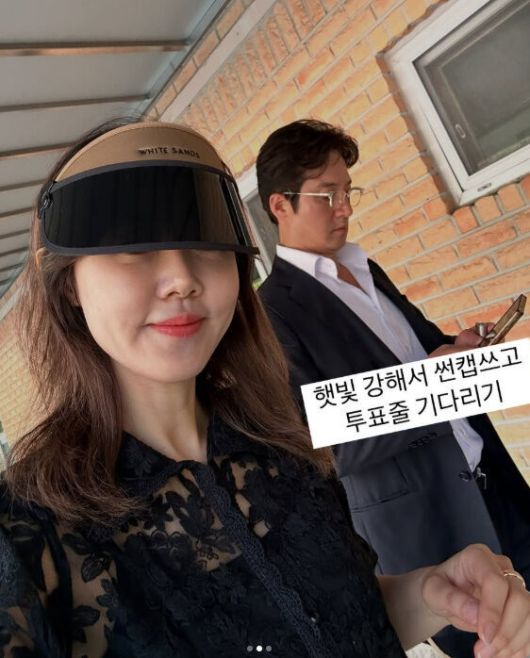 정준호, 이하정 부부 투표 인증 사진