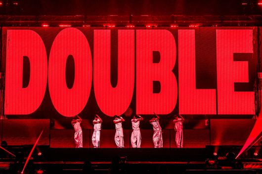 그룹 투어스가 22일 서울 송파구 잠실실내체육관데뷔 후 첫 콘서트 ‘24/7:WITH:US’ IN SEOUL을 열었다. 플레디스엔터테인먼트 제공.