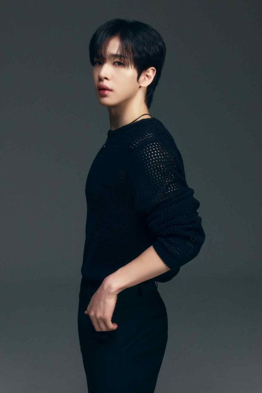 그룹 크래비티가 23일 두 번째 정규앨범 '데어 투 크래이브(Dare to Crave)'를 발표했다. 멤버 앨런. 스타쉽엔터테인먼트 제공.