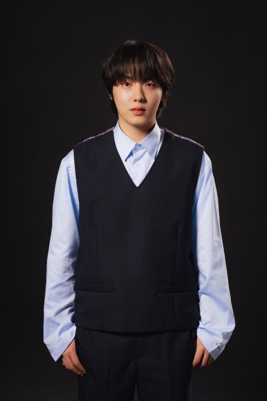 티빙 오리지널 시리즈 '러닝메이트'에서 노세훈 역을 맡은 배우 윤현수. 티빙 제공.