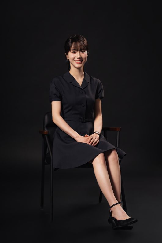 지난 19일 공개된 티빙 오리지널 시리즈 '러닝메이트'에서 윤정희 역을 맡은 배우 홍화연. 티빙 제공.