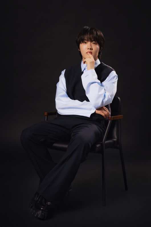 티빙 오리지널 시리즈 '러닝메이트'에서 노세훈 역을 맡은 배우 윤현수. 티빙 제공.