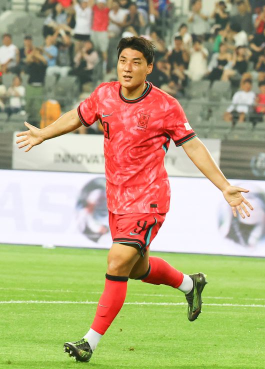 7일 경기 용인 미르스타디움에서 열린 2025 EAFF(동아시아축구연맹) E-1 챔피언십(동아시안컵) 한국 대 중국과 경기에서 한국 주민규가 추가골을 넣고 기뻐하고 있다. 사진=뉴시스