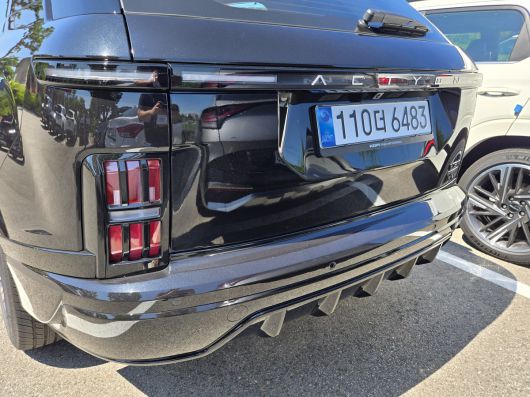 액티언 하이브리드 후면부. 이정인 기자