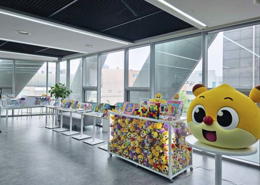 양재동 마코빌 본사에 마련된 바자회 현장 모습 ⓒ 마코빌