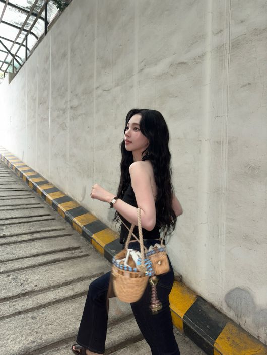 에스파의 카리나.  사진 = 카리나 SNS 계정