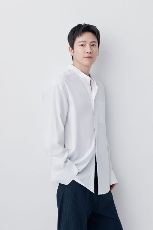 지난 15일 종영한 ENA '살롱 드 홈즈'에서 신입 경비 김광규로 열연한 배우 이재균. 스프링컴퍼니 제공