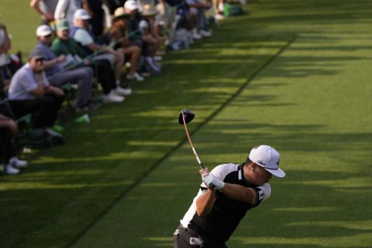 임성재가 지난 4월 미국 조지아주 오거스타 내셔널 골프클럽에서 열린 제89회 마스터스 1라운드에서 티샷하고 있다. 사진=AP/뉴시스