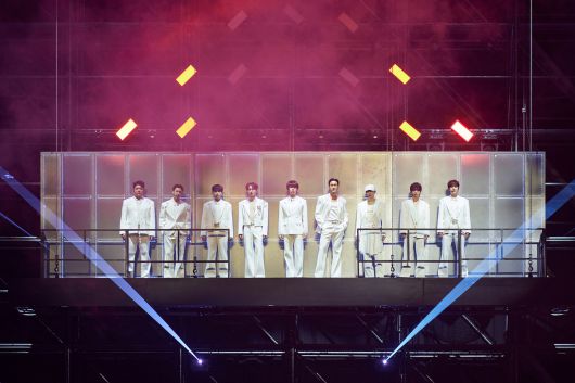 그룹 슈퍼주니어가 24일 서울 송파구 KSPO DOME에서 월드투어 '슈퍼쇼10' 서울의 마지막날 공연을 열었다. SM엔터테인먼트 제공