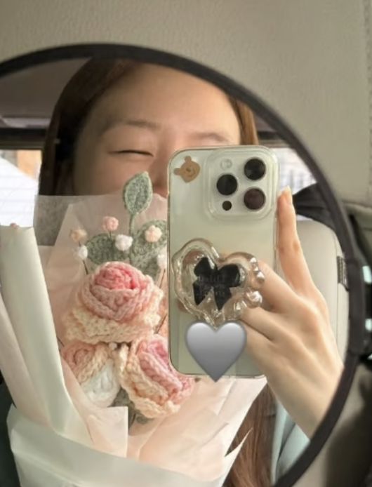 그룹 걸스데이 출신 배우 방민아가 따뜻한 근황을 전했다.  사진 = 방민아 SNS 계정