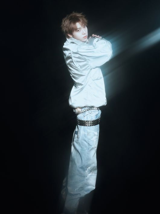 사진= 더블랙레이블 제공