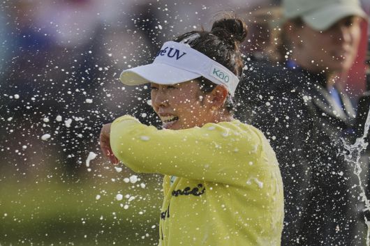 야먀시타 미유(일본)가 지난 8월 LPGA 투어 AIG 위민스 오픈에서 우승을 차지하고 기뻐하고 있다. 사진=AP/뉴시스